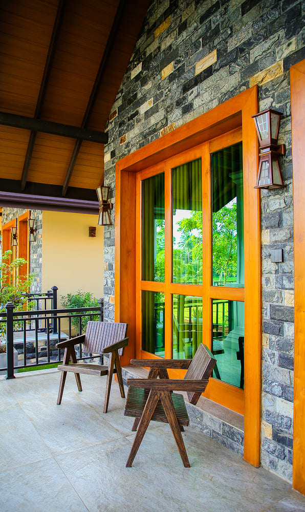 About Ceylon Male Therapist